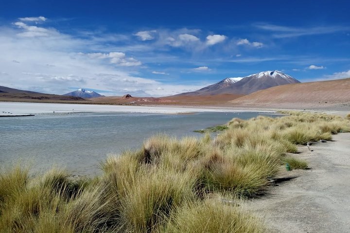 Luxury Uyuni Salt Flats 3D 2N Tour From La Paz by Air