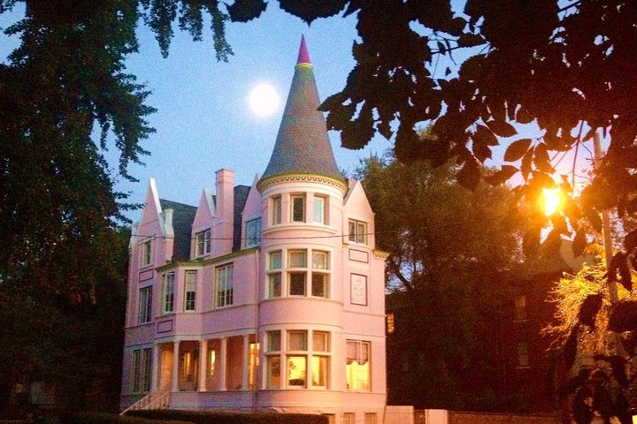 Old Louisville Ghost Tour as Recommended by The New York Times @ 4th and Ormsby