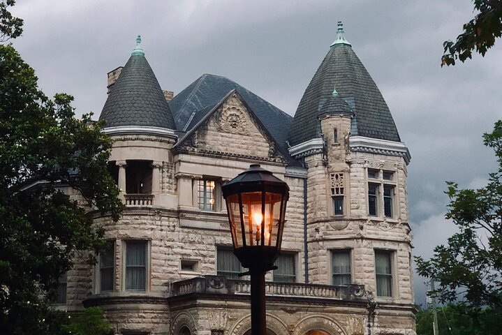 Old Louisville Ghost Tour as Recommended by The New York Times @ 4th and Ormsby