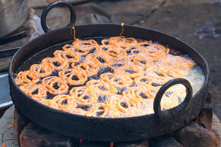 Khajuraho Food Crawl (2 Hours Guided Local Food Tasting Tour)