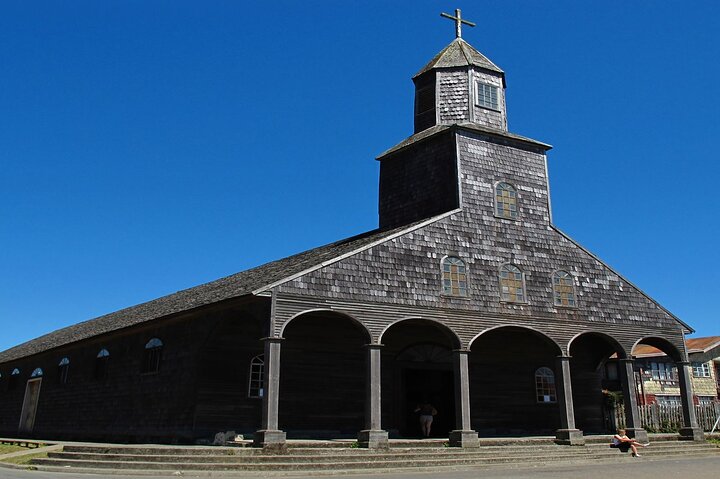 Dalcahue and Quinchao Island Full Day Tour in Chiloe