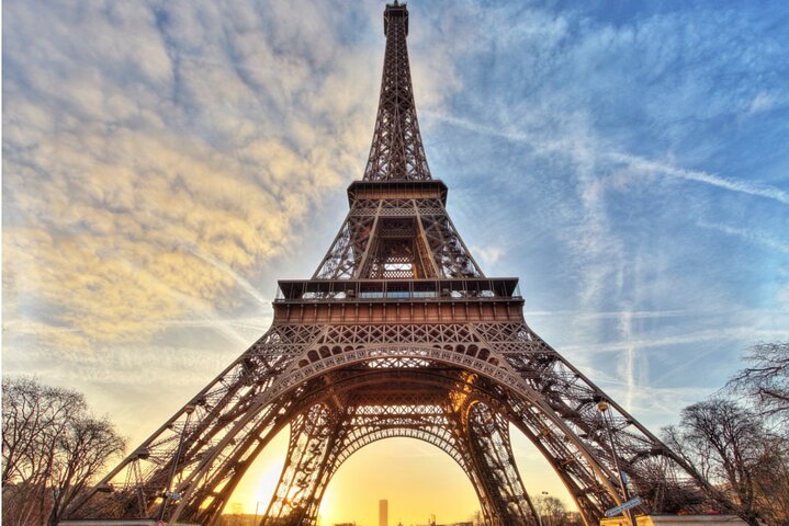 Paris Seine River Sunset & Evening Champagne Cruises
