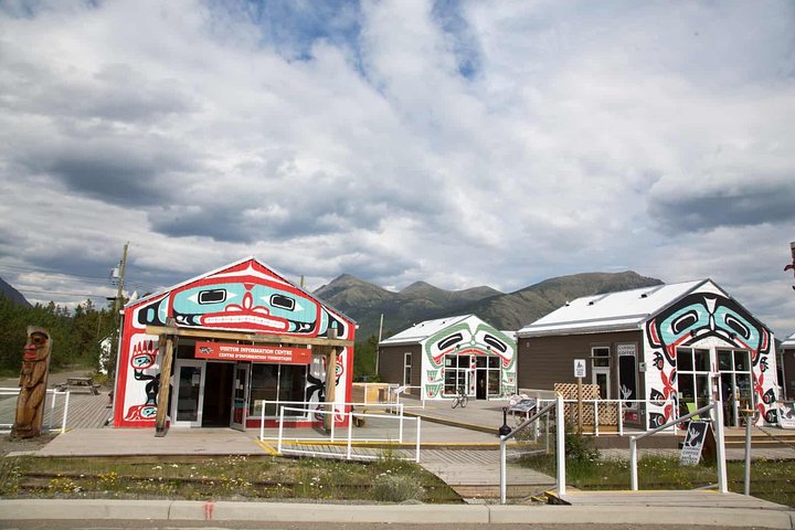 Yukon Gold Experience feat. Emerald Lake & Carcross