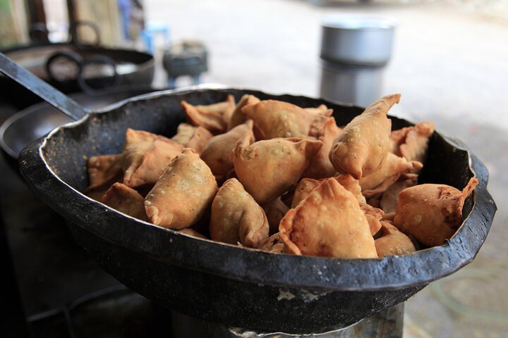 Food Walk of Jhansi (2 Hours Guided Walking Tour)