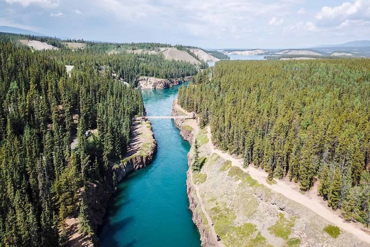 Yukon Gold Experience feat. Emerald Lake & Carcross