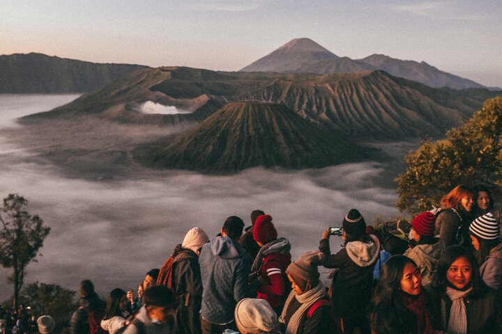 2-Day Tour: Mt Bromo Sunrise & Tumpak Sewu from Malang & Surabaya