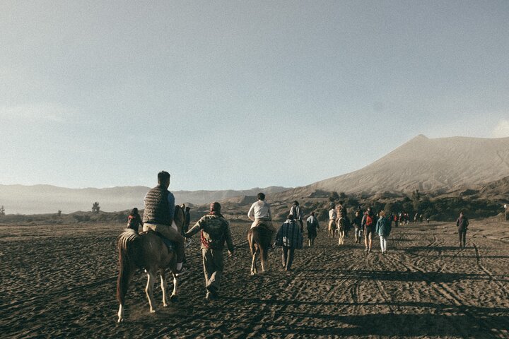 2-Day Tour: Mt Bromo Sunrise & Tumpak Sewu from Malang & Surabaya