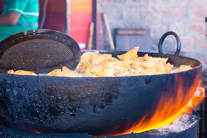 Madurai Street Food Crawl (2 Hours Guided Food Tasting Tour)