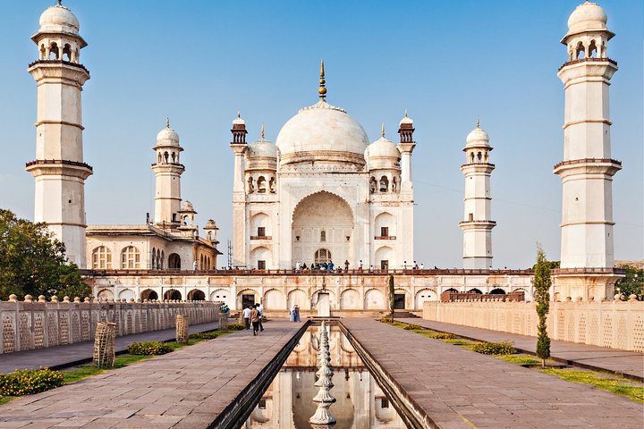 Highlights of Aurangabad (Guided Half-Day City Sightseeing Tor by Car)