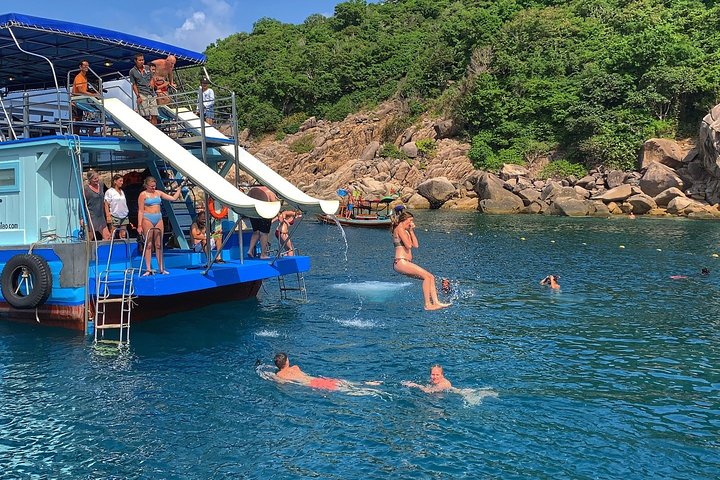 Snorkel Trip to Koh Nangyuan and Bays of Koh Tao By The Oxygen