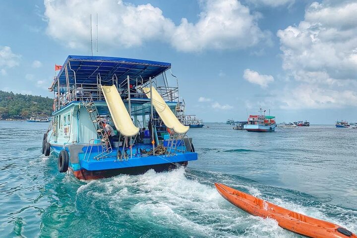 Snorkel Trip to Koh Nangyuan and Bays of Koh Tao By The Oxygen