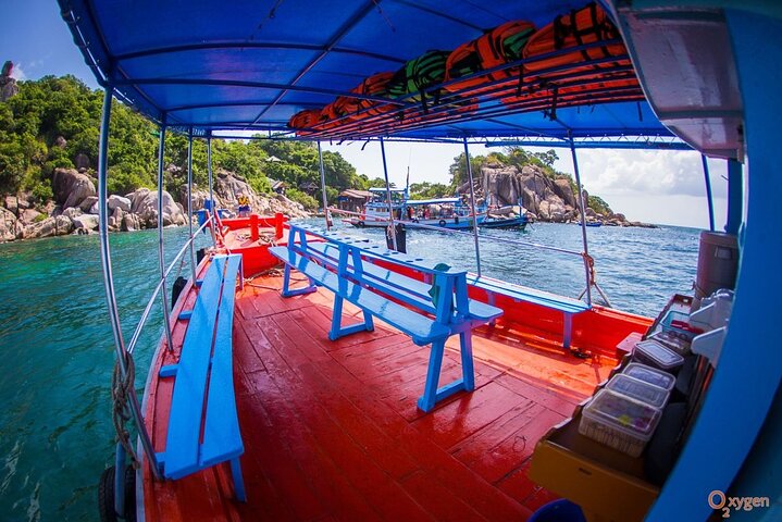 Snorkel Trip to Koh Nangyuan and Bays of Koh Tao By The Oxygen