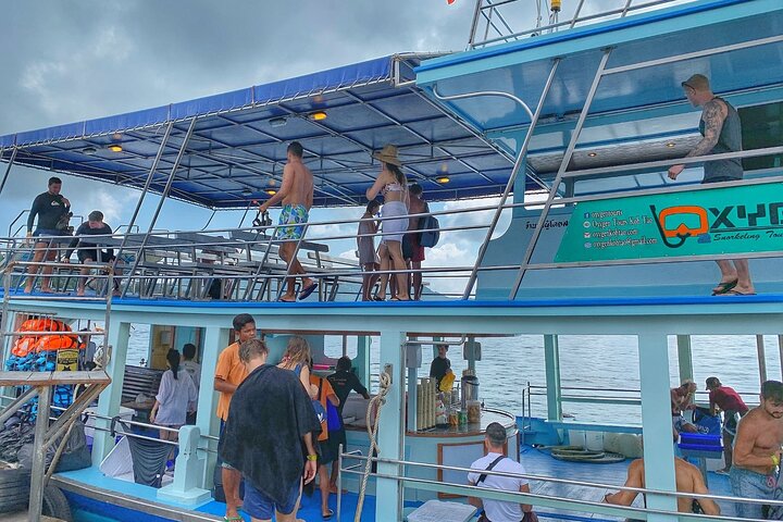 Snorkel Trip to Koh Nangyuan and Bays of Koh Tao By The Oxygen