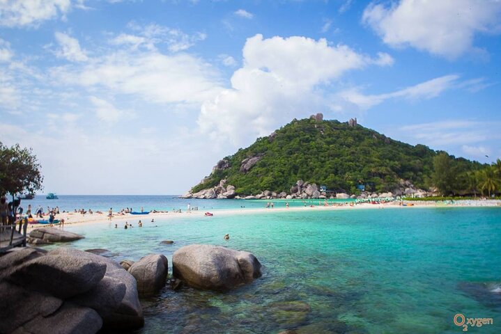 Snorkel Trip to Koh Nangyuan and Bays of Koh Tao By The Oxygen