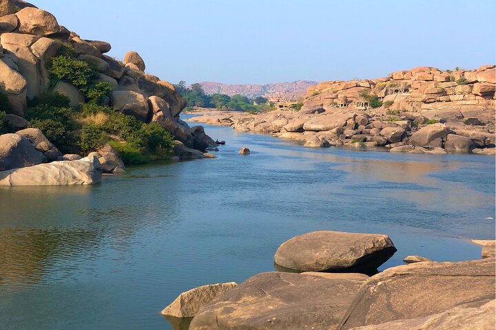 Alternate Walk along Tungabhadra with Coracle ride (2 Hours Guided Walking Tour)