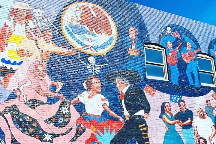 Strawberry Hill and Downtown KCK Hike