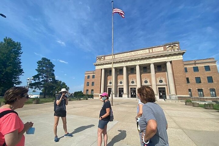 Strawberry Hill and Downtown KCK Hike