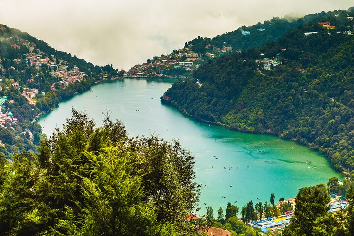 Nainital Street Food Crawl (2 Hours Guided Food Tasting Tour)