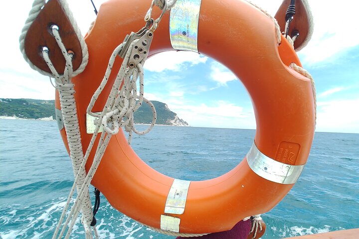 Private Traditional Sailboat Tour of the Conero Riviera