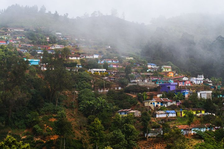 Touristic Highlights of Ooty (Guided Full Day City Sightseeing Tour by Car)