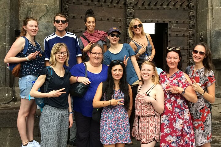 Heritage & Cultural Walk of Hyderabad (2 Hours Guided Walking Tour)
