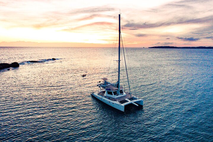 Overnight Yacht Vacation in Jaffna