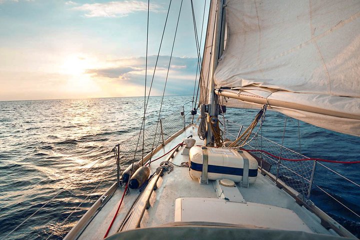 Overnight Yacht Vacation in Jaffna