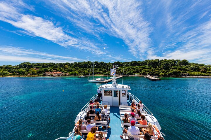Ferry from Cannes to the island Ste Marguerite