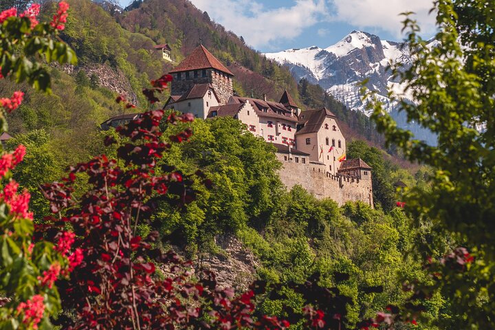 Explore the Instaworthy Spots of Vaduz with a Local