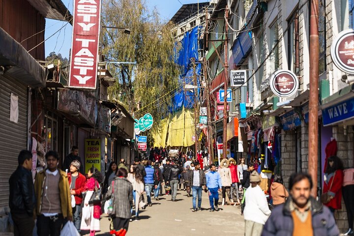 Heritage & Cultural Walk of Darjeeling (2 Hours Guided Walking Tour)