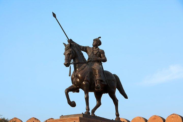 Royal Trails of Bikaner (Guided Half Day City Tour)