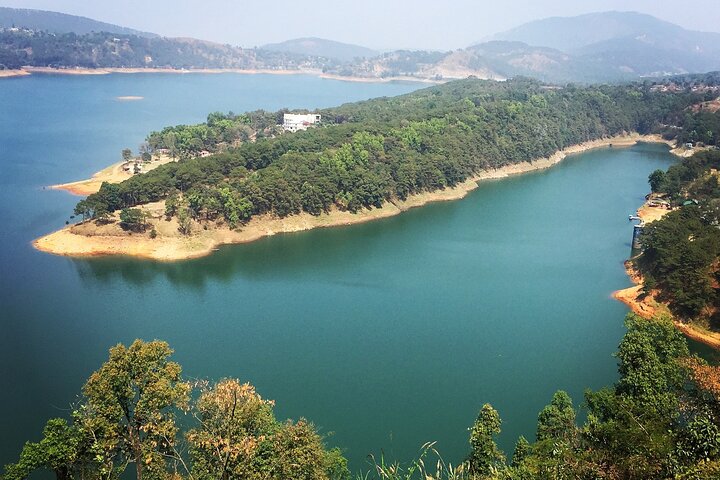 Tourisct Highlights of Shillong (Guided Fullday Sightseeing Tour by Car)