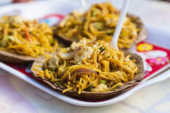 Pelling Food Crawl (2 Hours Guided Local Food Tasting Tour)