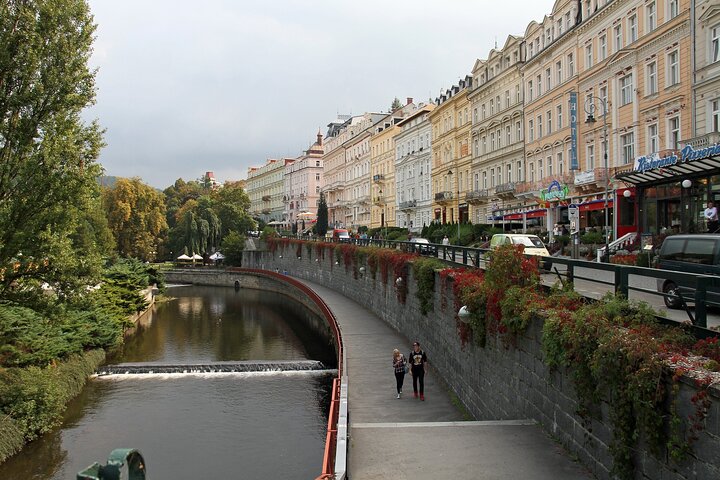 A day in the life of Karlovy Vary - Private tour with a local