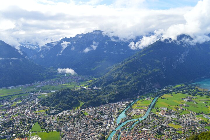 Daytrip to Swiss Villages: Interlaken Grindelwald & Lauterbrunnen
