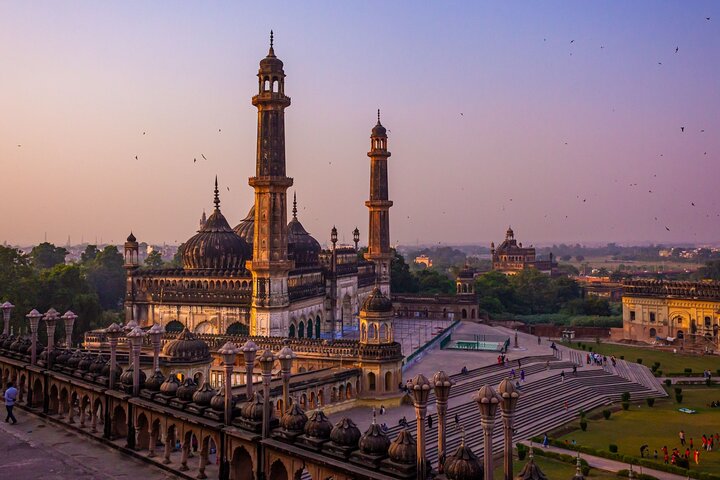 Night Walk Lucknow (2 Hours Guided Walking Tour)