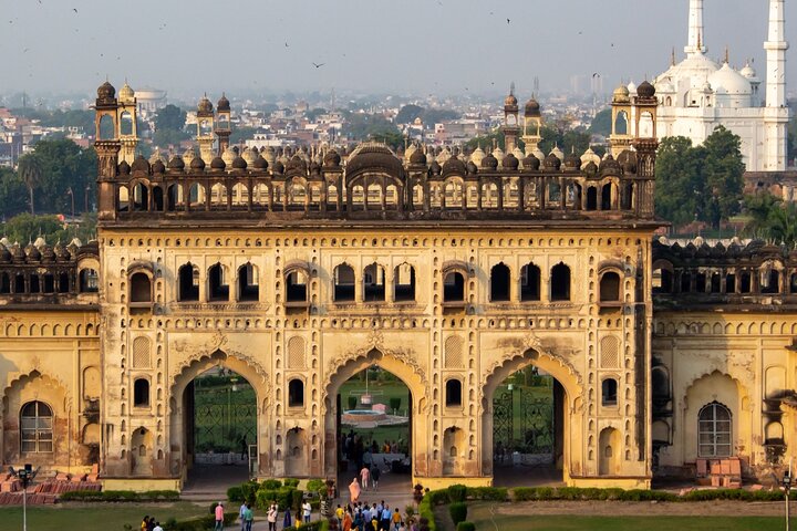 Night Walk Lucknow (2 Hours Guided Walking Tour)