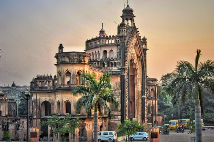 Night Walk Lucknow (2 Hours Guided Walking Tour)
