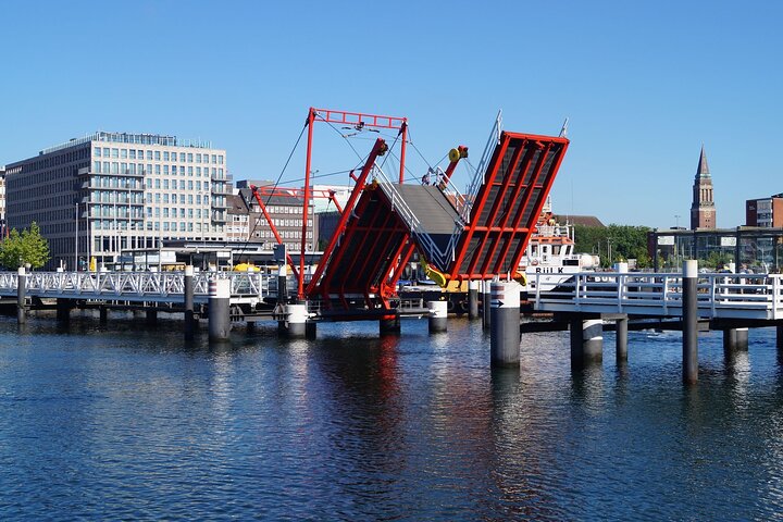 Kiel: Surprise Walk with a Local