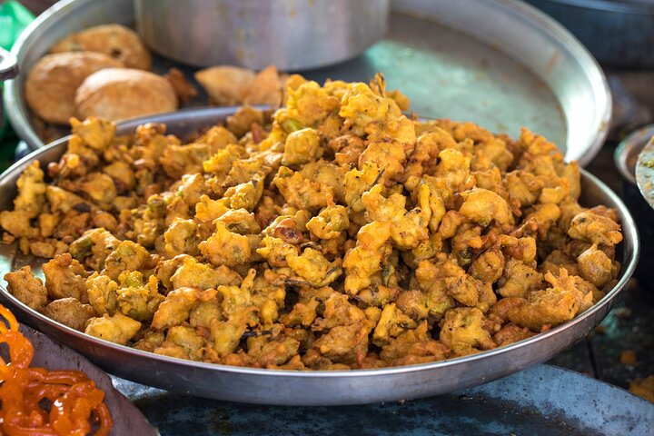 Prayagraj Food Crawl (2 Hours Guided Local Food Tasting Tour)
