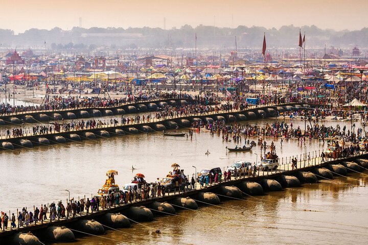 Touristic Highlights of Prayagraj (Guided Fullday Sightseeing Tour by Car)