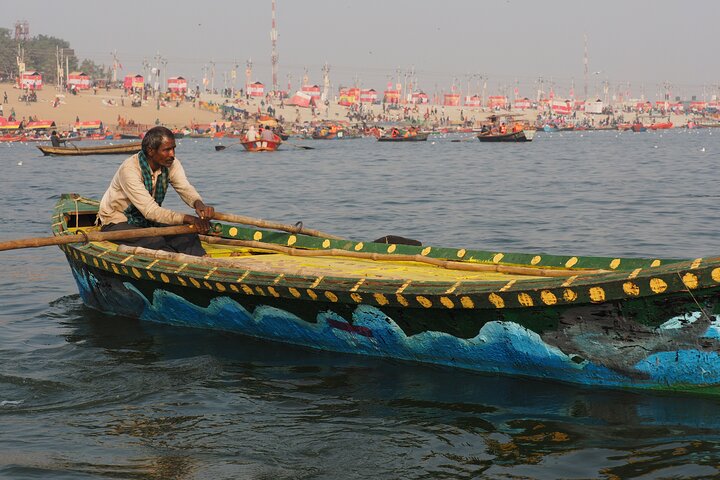 Touristic Highlights of Prayagraj (Guided Fullday Sightseeing Tour by Car)