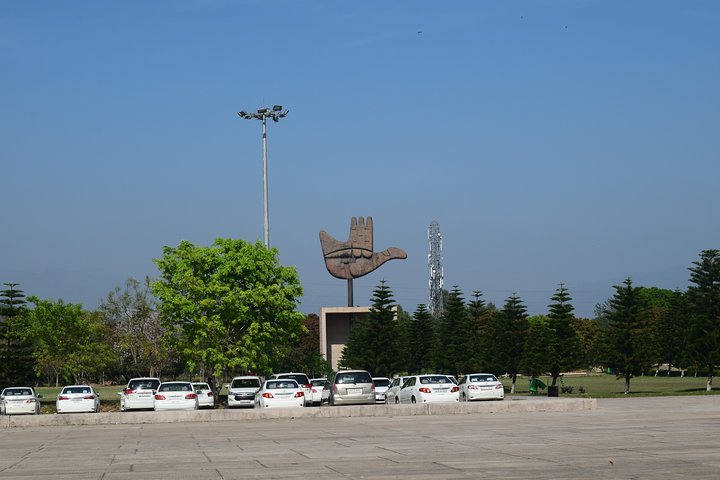 Highlights of the Chandigarh (Guided Half Day City Tour)