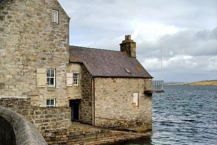 Full-Day Private City Tour in Lerwick
