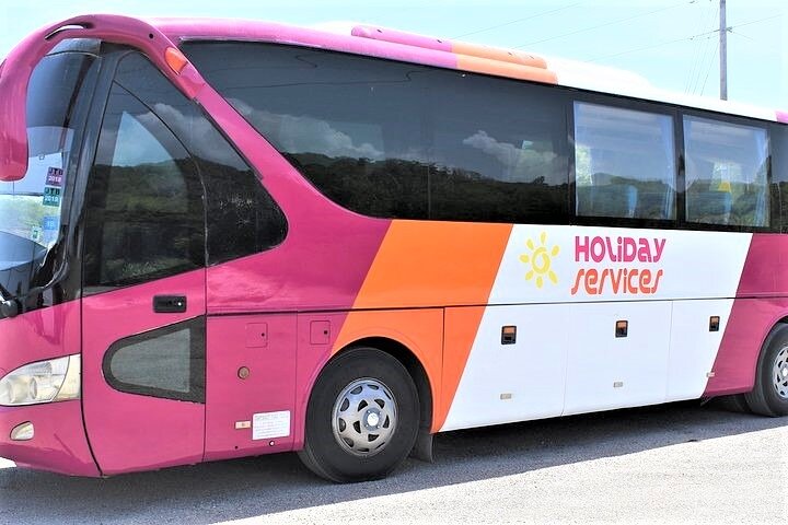 Montego Bay Airport (MBJ) Transfer One-Way or Round-Trip to Hotel