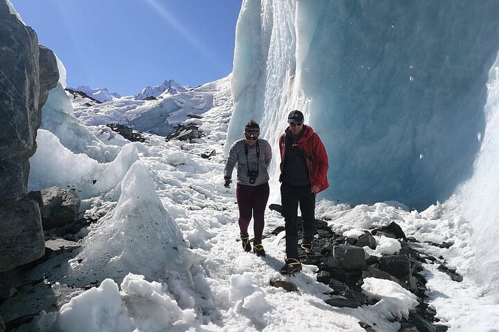 The Adventurer: Tasman Glacier Heli-hike