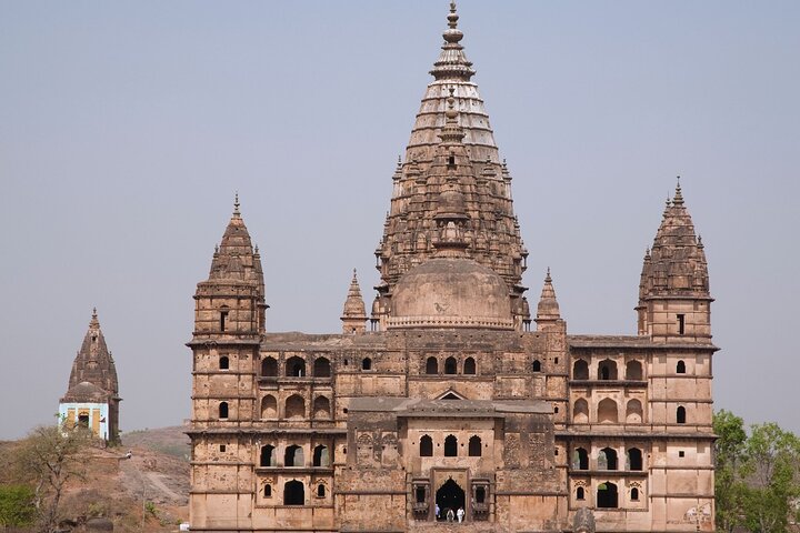 Spiritual Trails of Orchha (2 Hours Guided Temples Walking Tour)