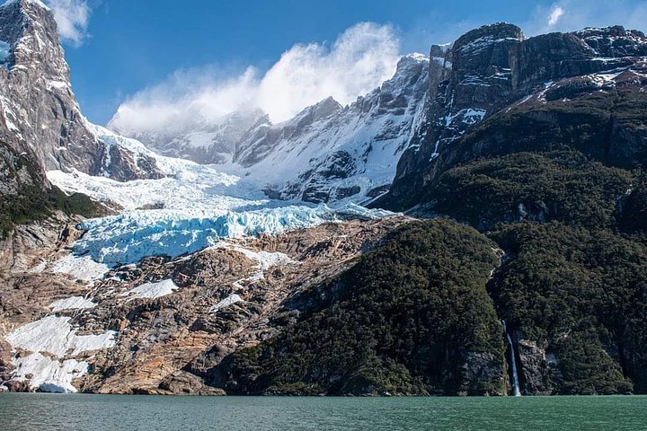 Full Day Torres del Paine Tour from Puerto Natales with Pickup