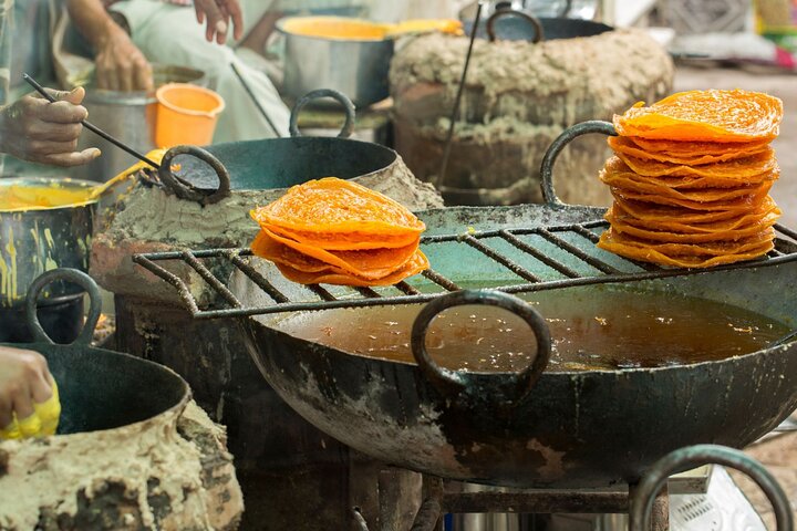 Food Walk of Jhansi (2 Hours Guided Walking Tour)