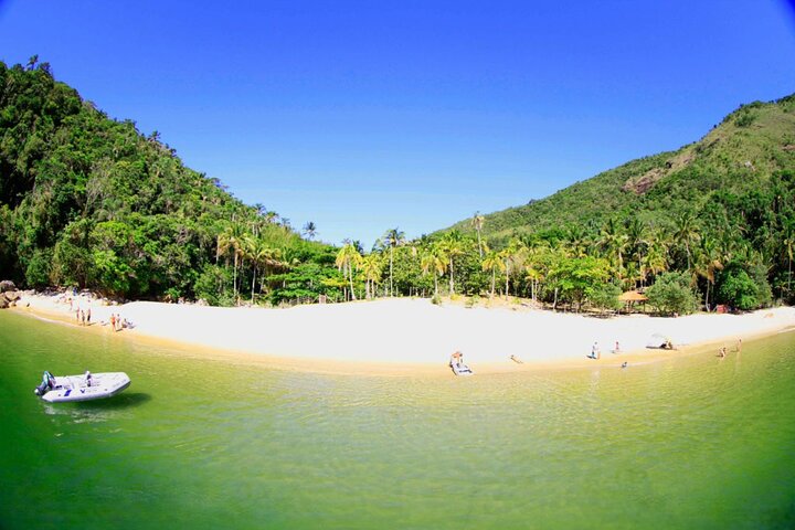 Full Day Around the Island of Ilha Grande and Its Beaches